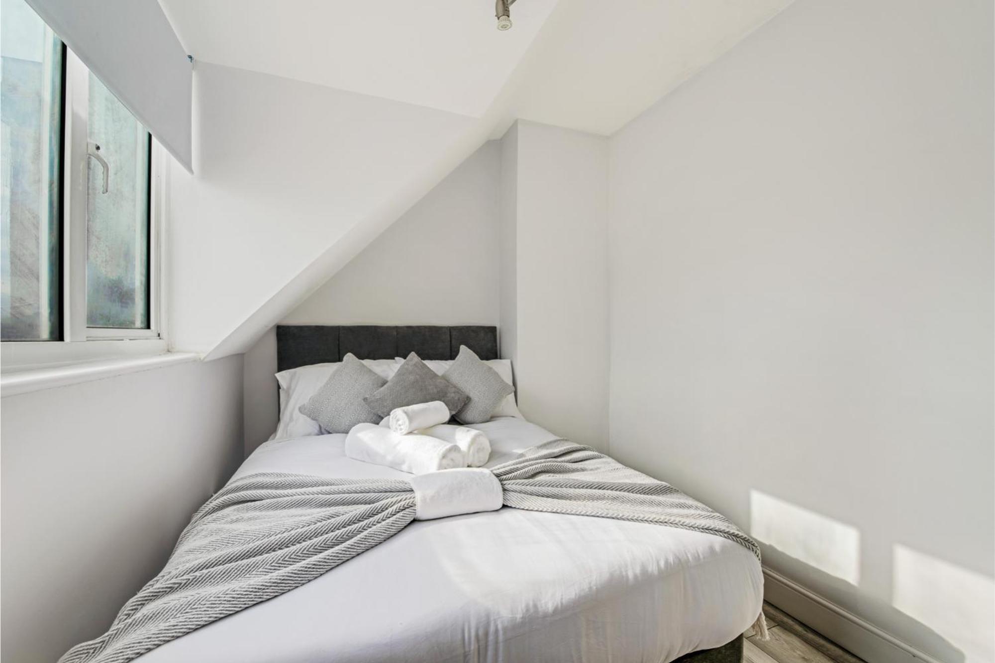 Sweet And Lovely 2Br With Free Parking London Exteriör bild